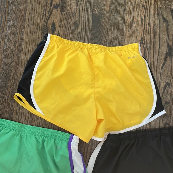 Set of 3 Nike running shorts size Girls L. Minor wear on all 3. - Picture 7 of 10